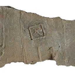 郡名文字瓦（平瓦）「父」