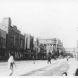 駿河台下より見た駿河台キャンパス