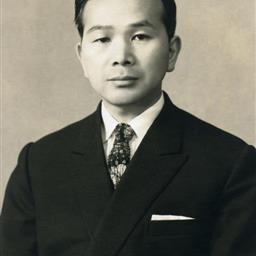 山本進一
